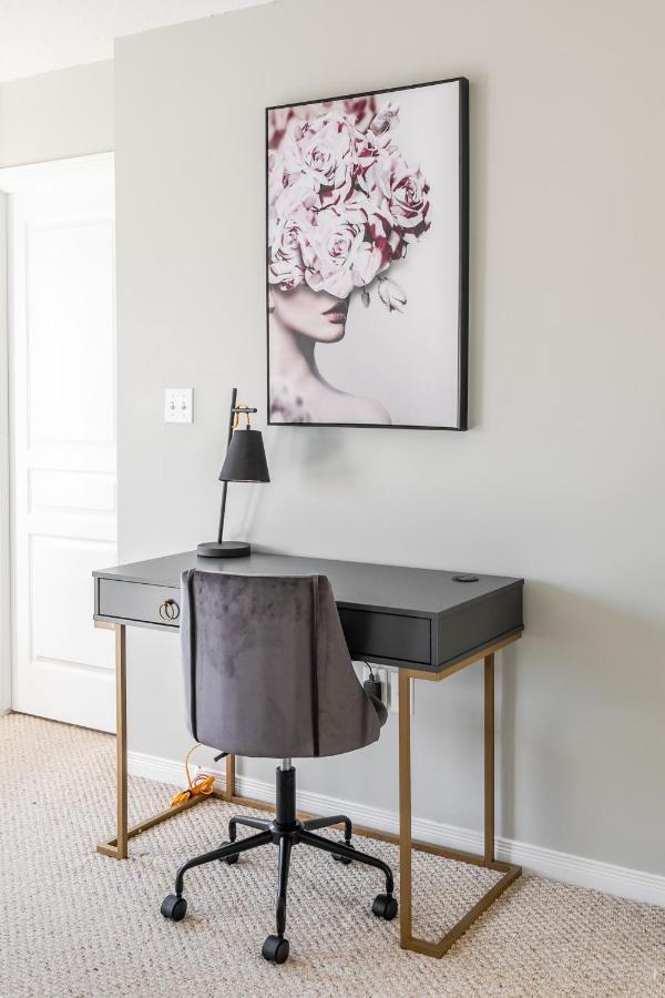 Luxury 3Br 2Ba Townhome With Private Hot Tub, Gym, Bbq By Globalstay Hamilton Bagian luar foto