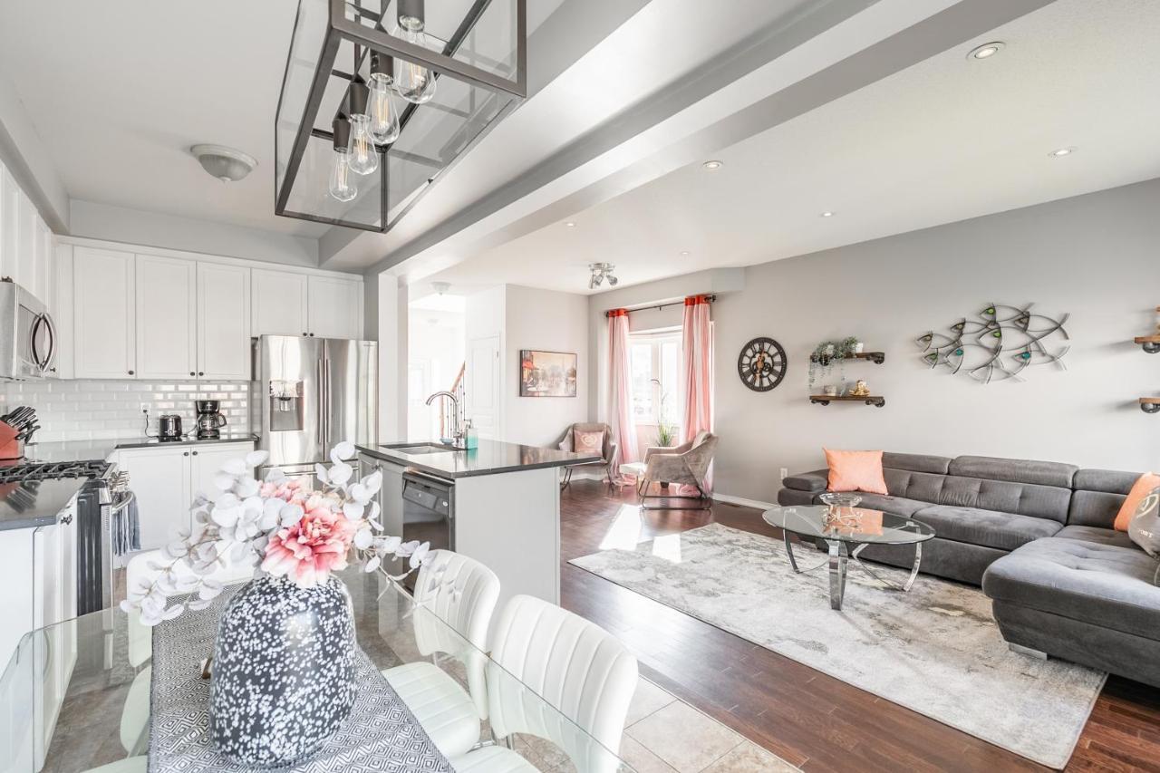 Luxury 3Br 2Ba Townhome With Private Hot Tub, Gym, Bbq By Globalstay Hamilton Bagian luar foto