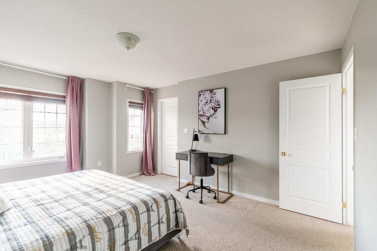 Luxury 3Br 2Ba Townhome With Private Hot Tub, Gym, Bbq By Globalstay Hamilton Bagian luar foto